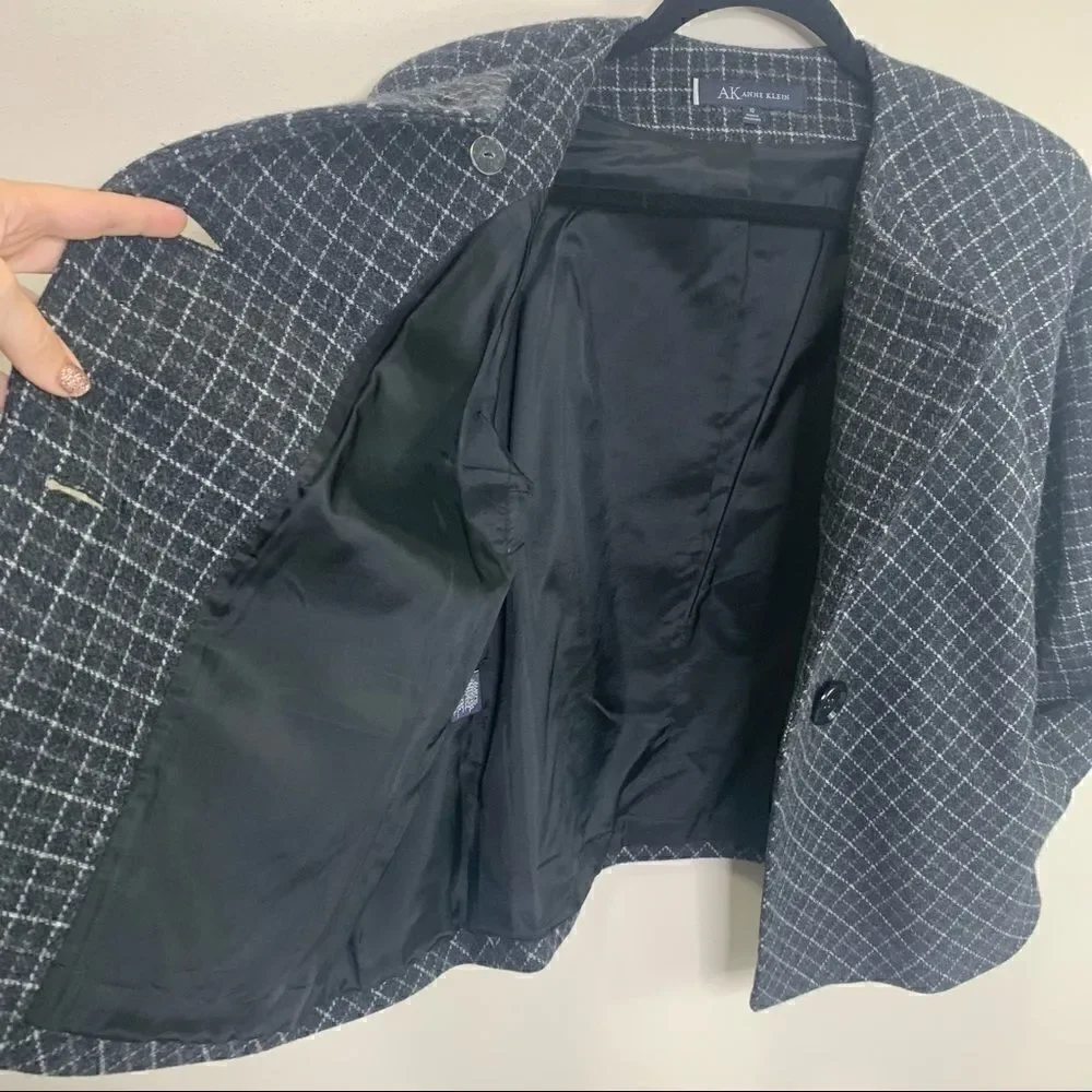 💕Anne Klein lambs wool coat size 10